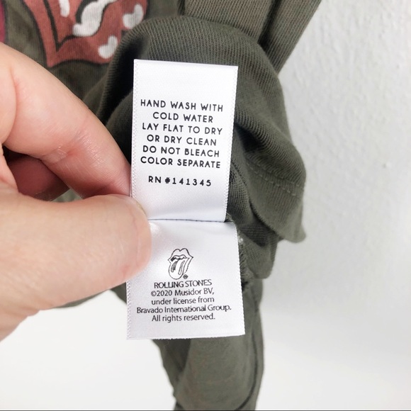 Daydreamer Rolling Stones Spiral Tongue Tee - Picture 8 of 12